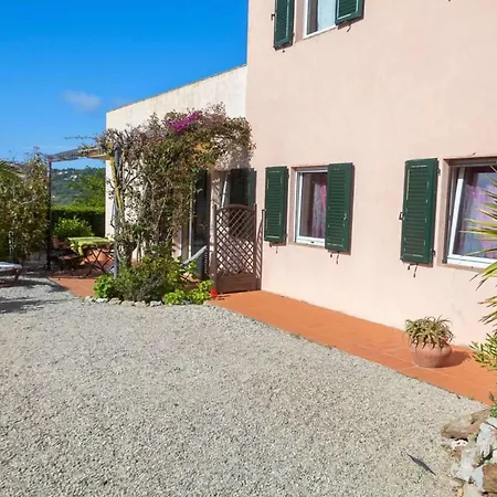 Nyaraló Casale Le Pitte