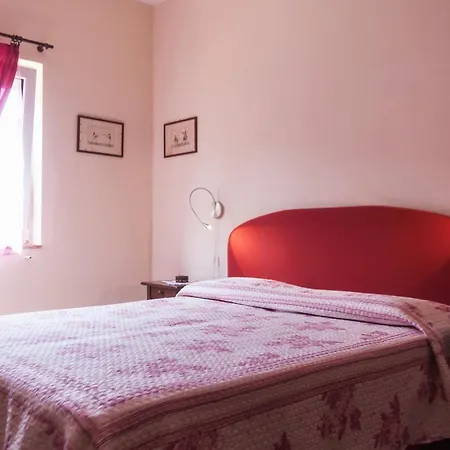 Casale Le Pitte Nyaraló